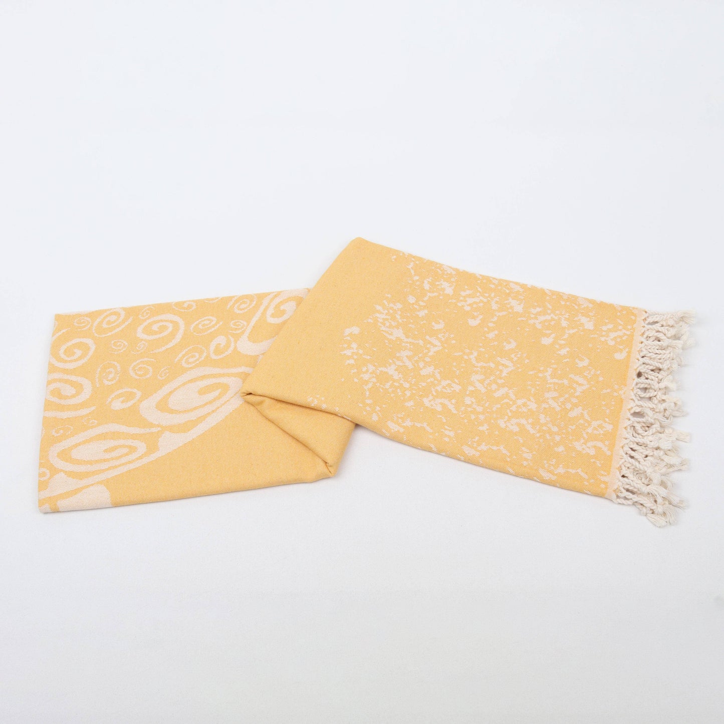 Turtle Pattern Turkish Towel – Organic & Beach-Ready