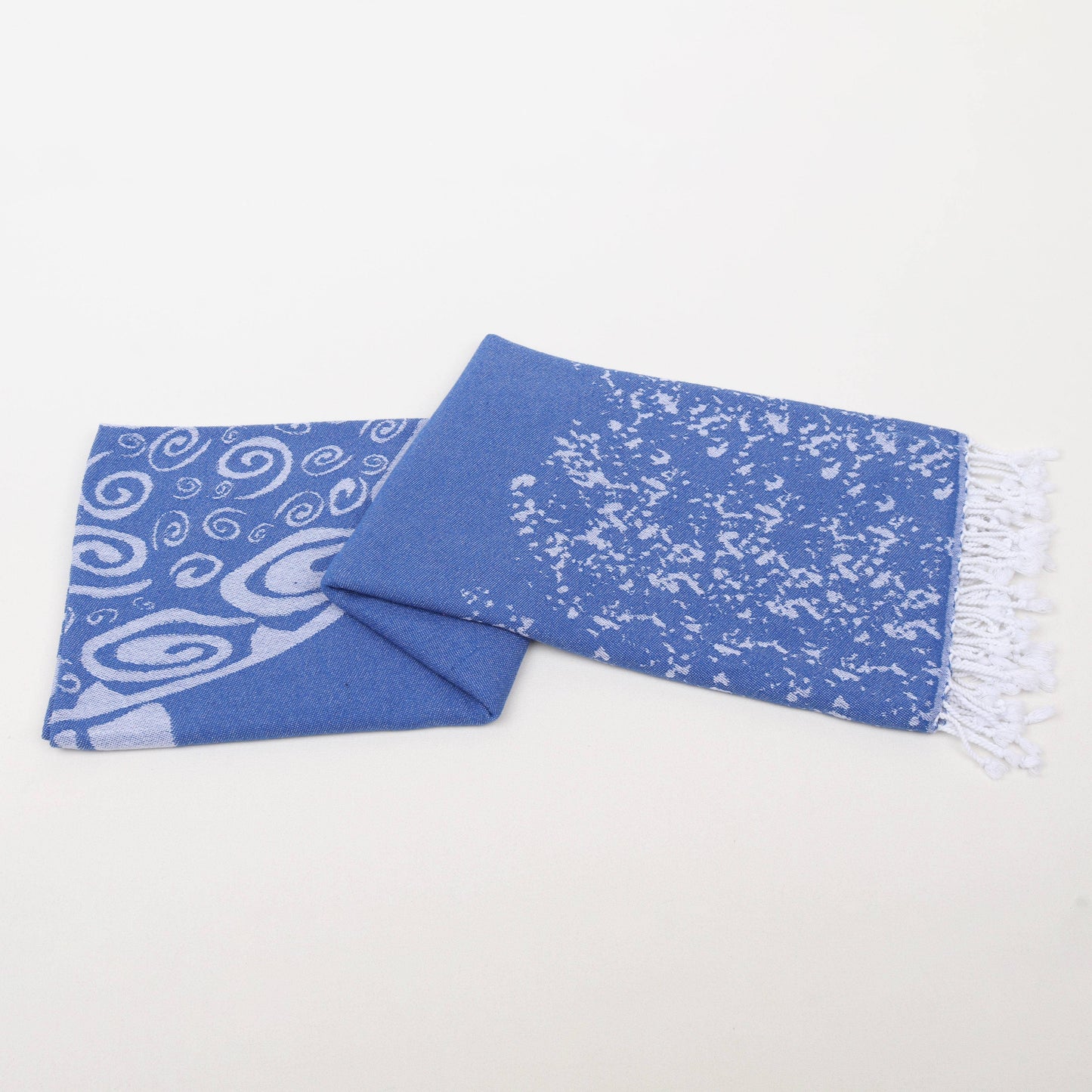 Turtle Pattern Turkish Towel – Organic & Beach-Ready