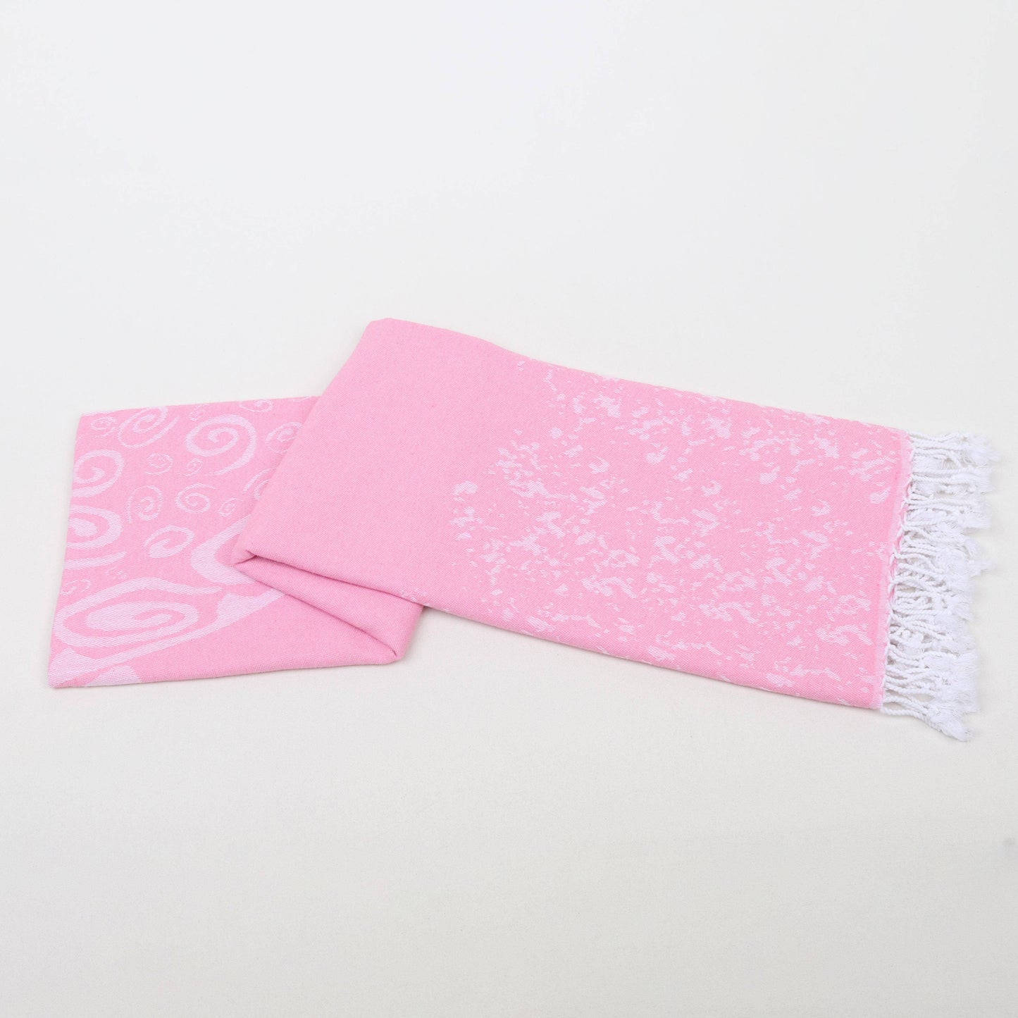 Turtle Pattern Turkish Towel – Organic & Beach-Ready