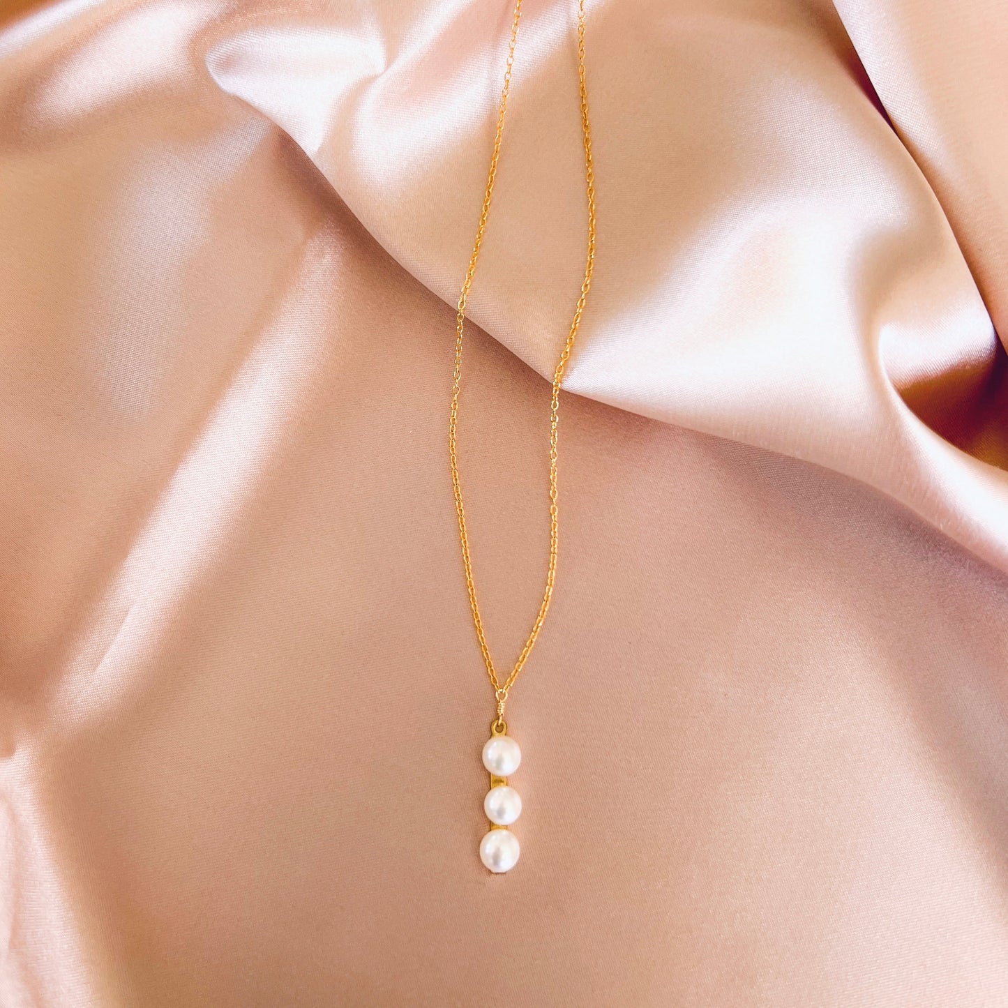 Freshwater Pearl Bar Necklace | 14k Gold-Plated