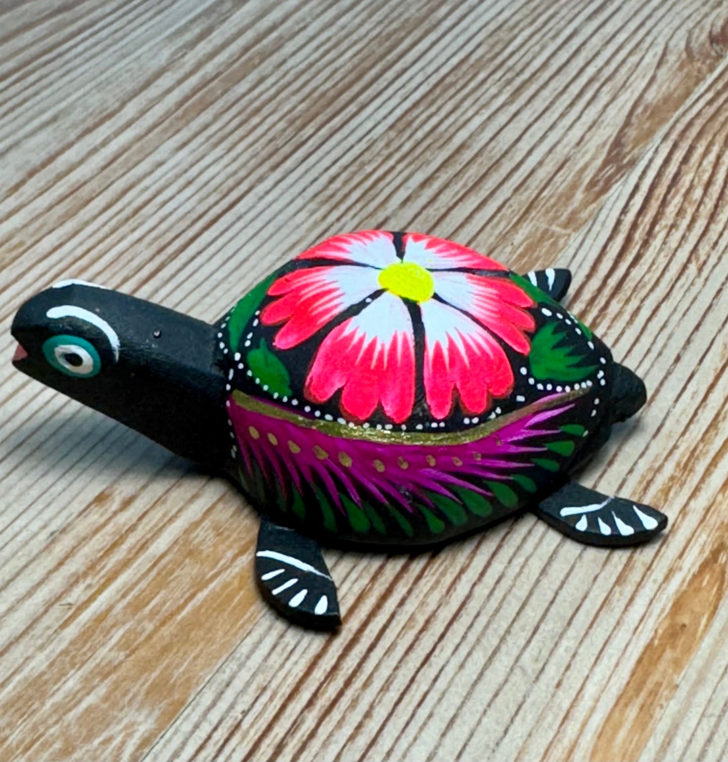Alebrije - Wooden Hand-Painted Turtle - 3" long