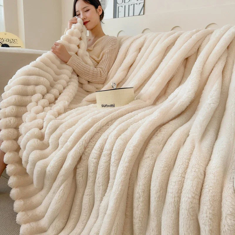 Faux Rabbit Fur Throw Blanket – Soft Plush Cozy Home Accent