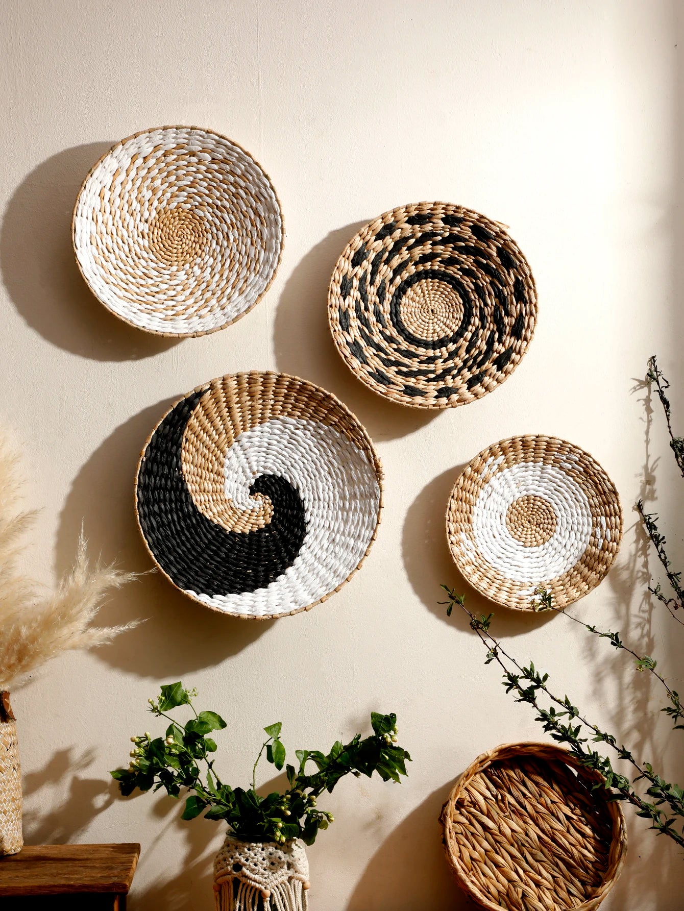 Handwoven Seagrass Wall Basket Decor – Boho Wall Hanging Art