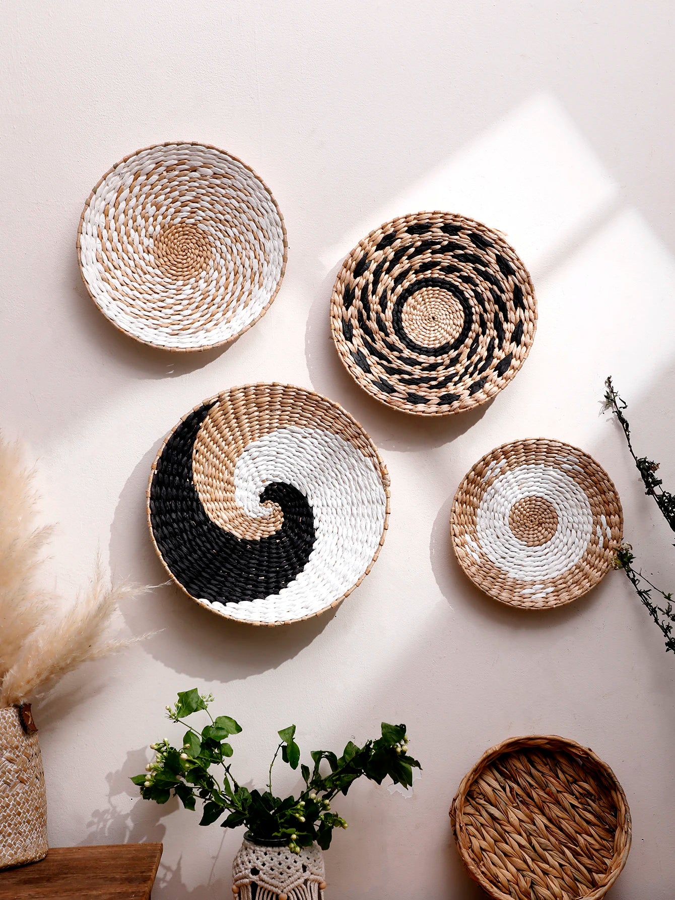 Handwoven Seagrass Wall Basket Decor – Boho Wall Hanging Art