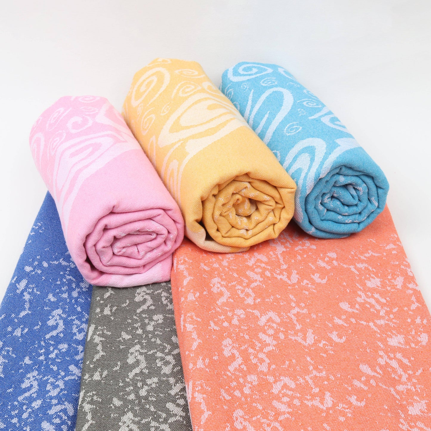 Turtle Pattern Turkish Towel – Organic & Beach-Ready