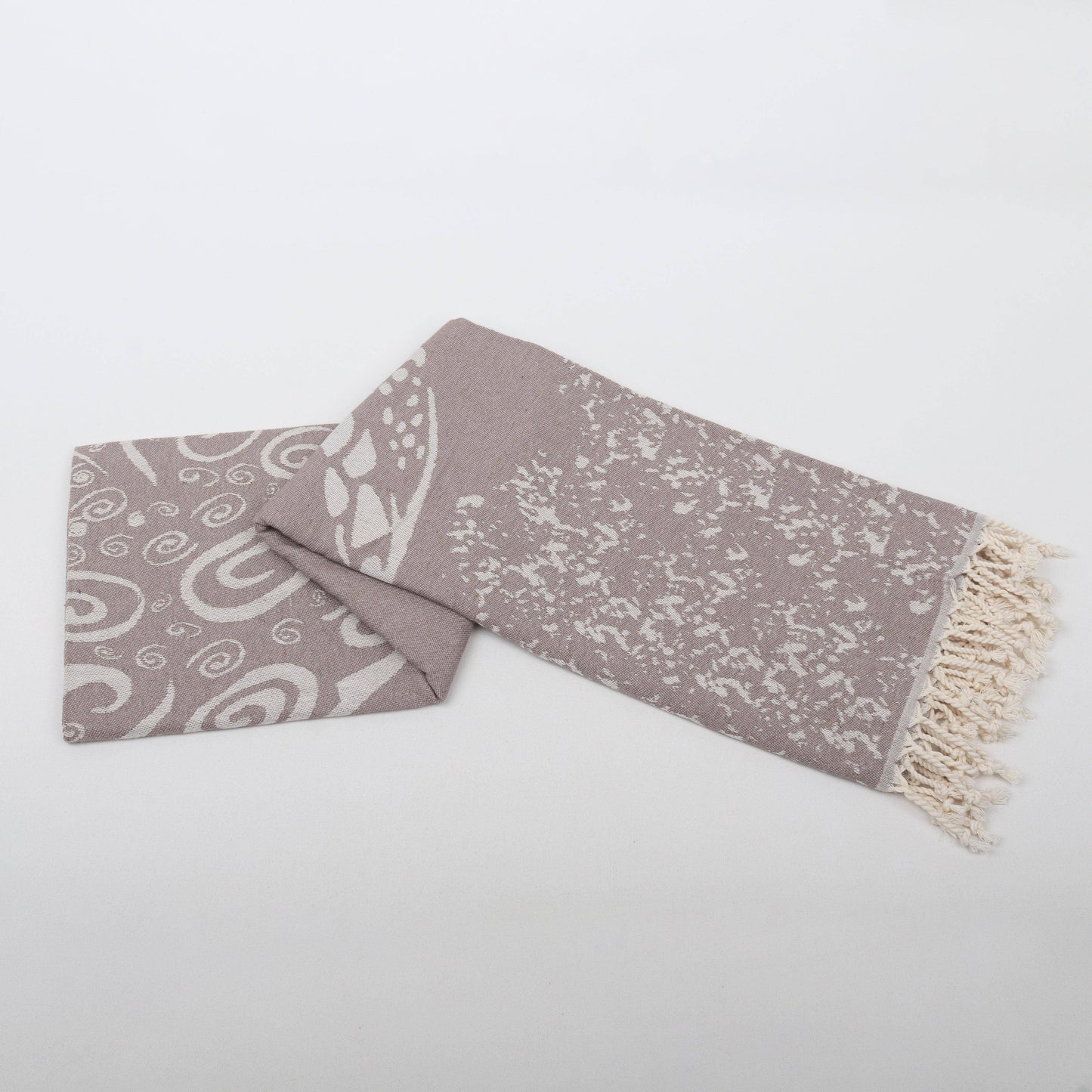 Turtle Pattern Turkish Towel – Organic & Beach-Ready